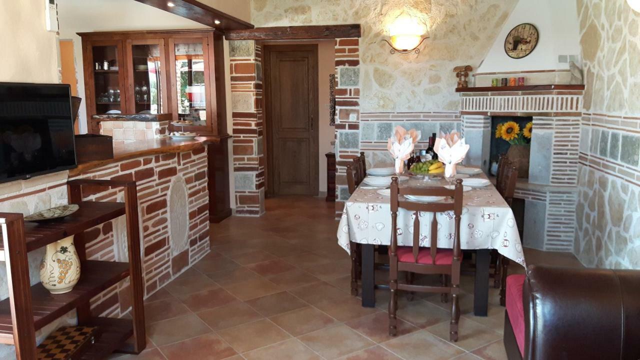 Porec Villa Luna With Pool Bagian luar foto