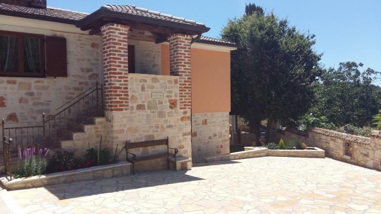 Porec Villa Luna With Pool Bagian luar foto