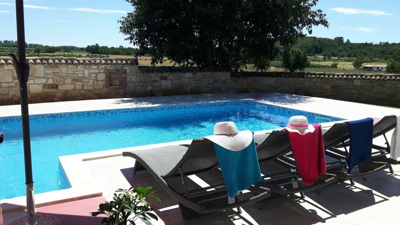 Porec Villa Luna With Pool Bagian luar foto